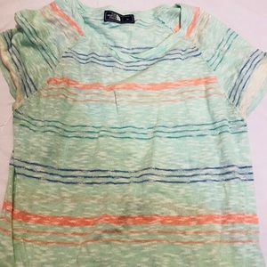 The North Face Short Sleeve Sweater Medium